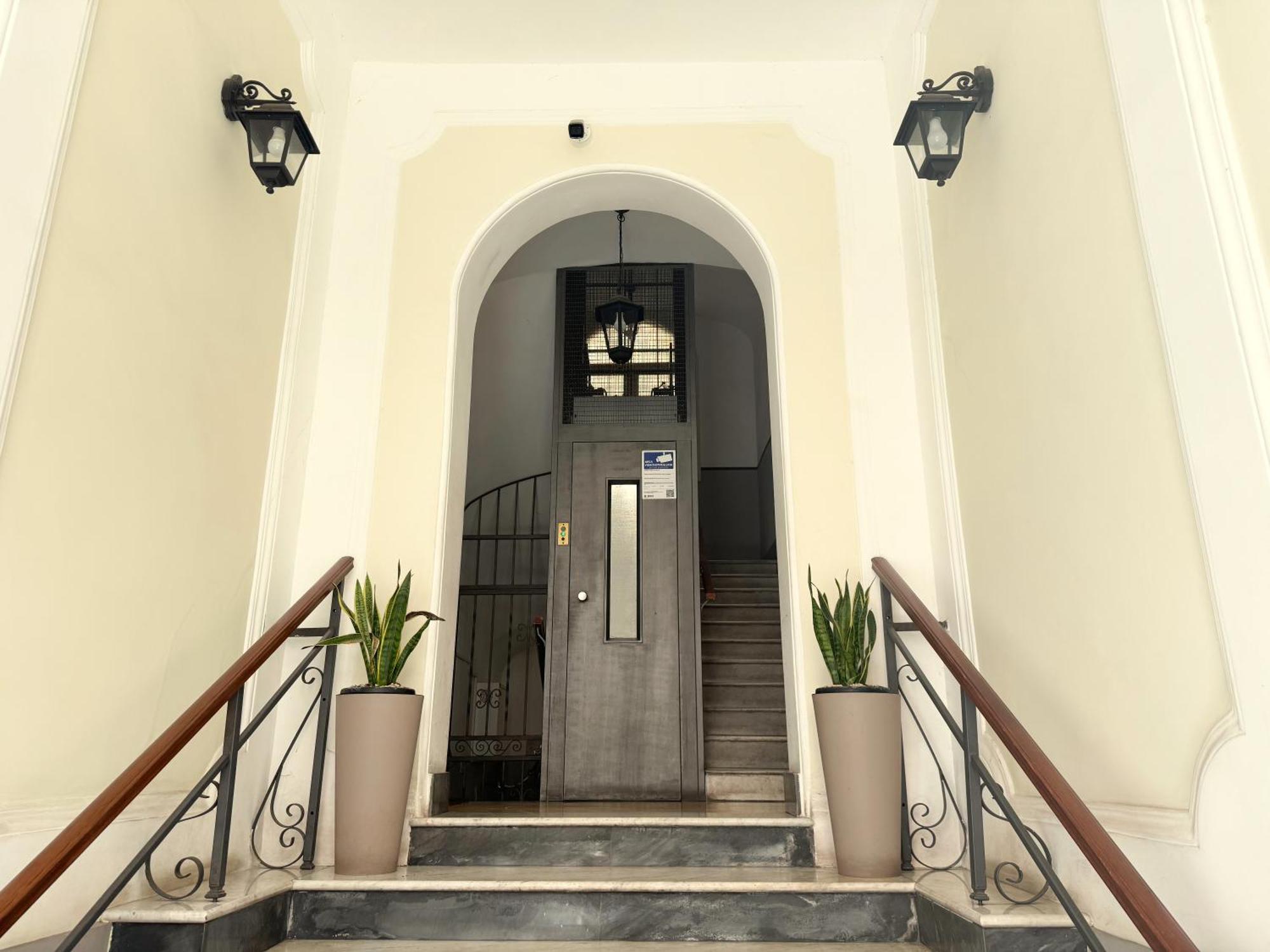 Anthony House, Anthony Floor 3, Castro Pretorio Apartamento *