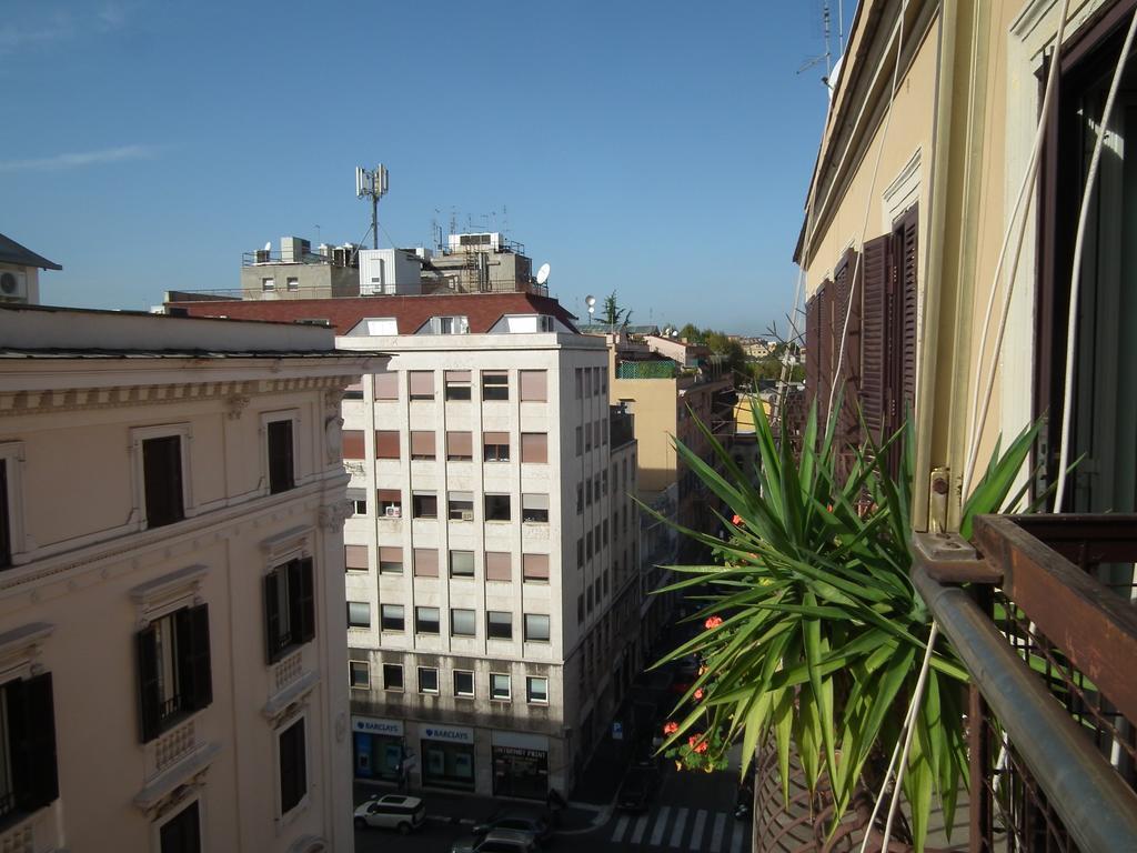 Anthony House, Anthony Floor 3, Castro Pretorio Roma